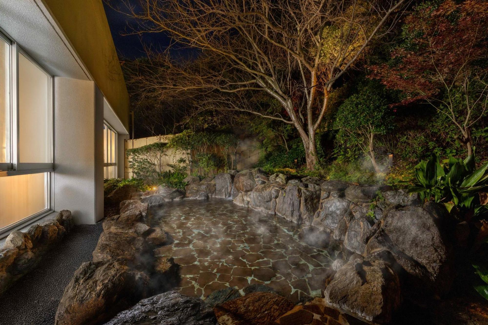 Mercure Fukuoka & Hotel 3*